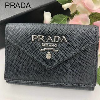 プラダ(PRADA)のプラダ PRADA サフィアーノ シルバー ブラック 三つ折り財布(財布)