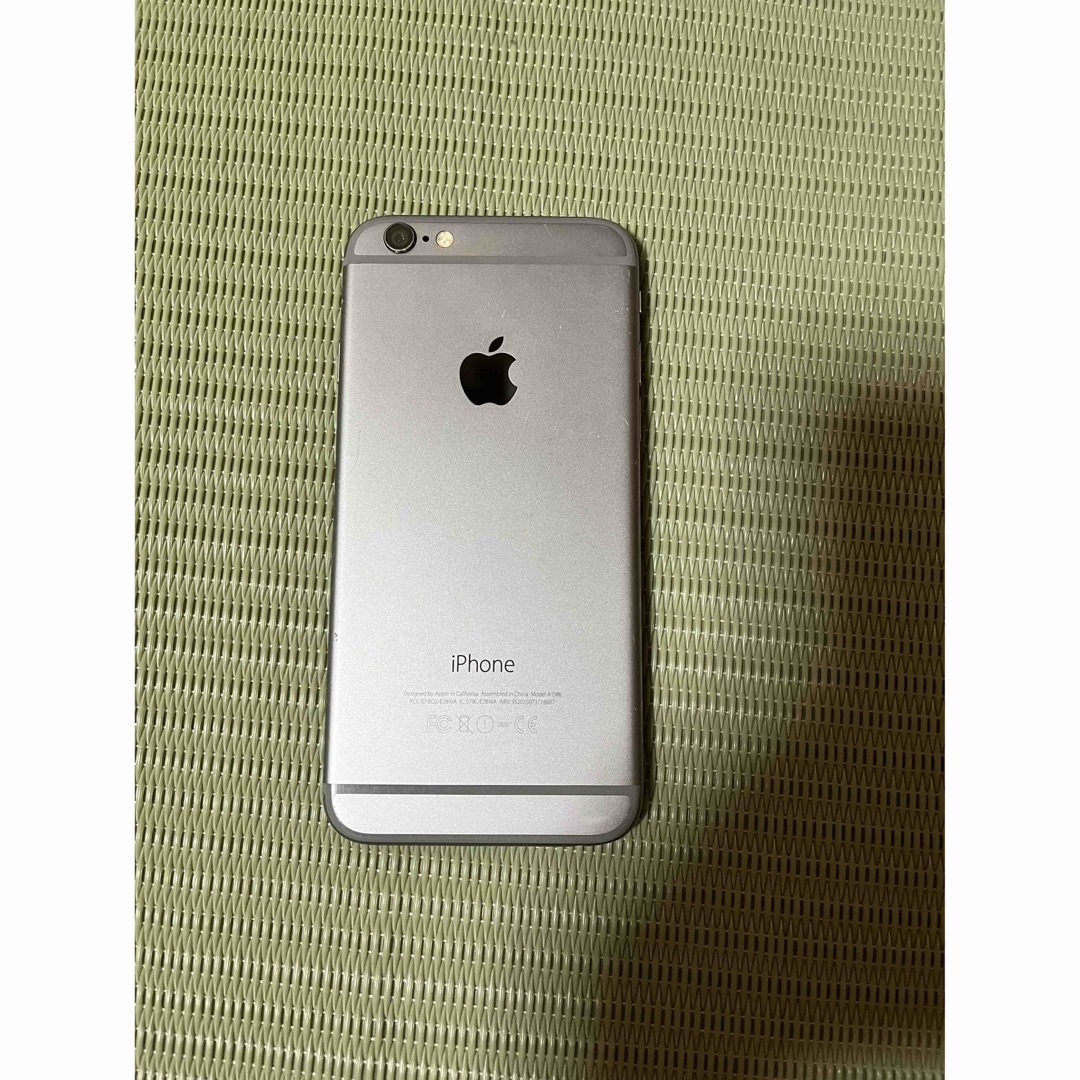 iPhone(アイフォーン)のiPhone 6 ソフトバンク 16GB スマホ/家電/カメラのスマートフォン/携帯電話(スマートフォン本体)の商品写真