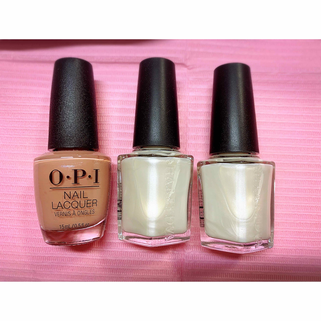 OPI(オーピーアイ)のネイル　検定色　3個セット コスメ/美容のネイル(ネイル用品)の商品写真