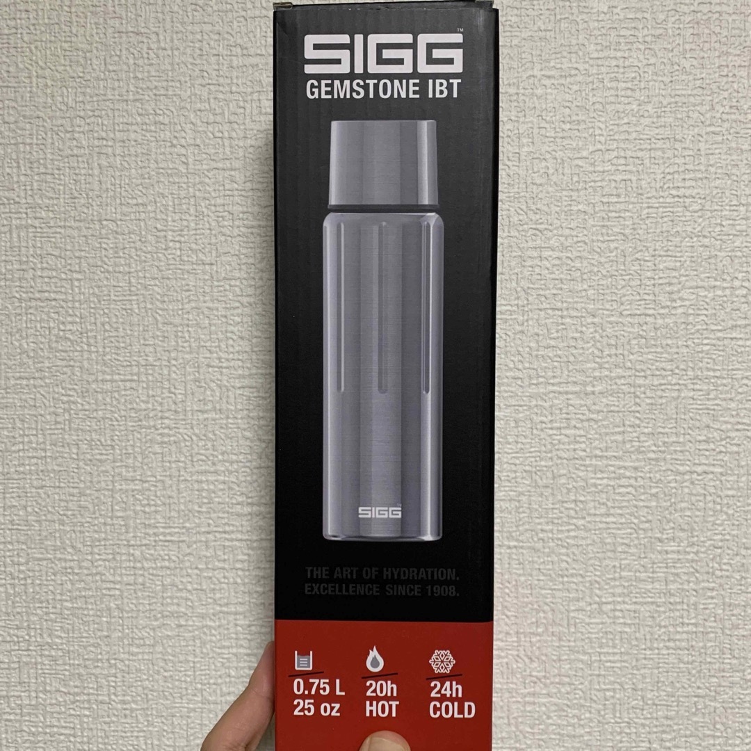 SIGG(シグ)のSIGG GEMSTONE シルバー 0.75L スポーツ/アウトドアのアウトドア(その他)の商品写真