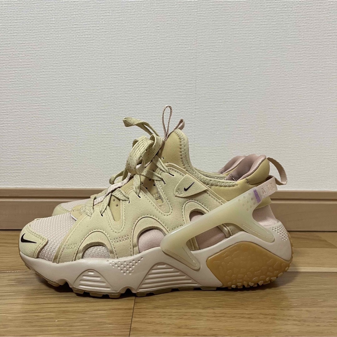 【新品未使用】NIKE W AIR HUARACHE CRAFT 23㎝