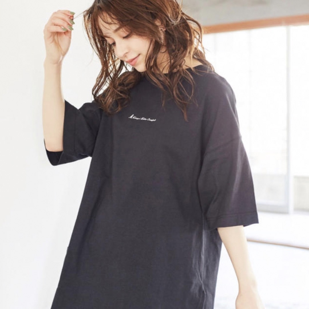KANGOL(カンゴール)のKANGOL  裾ラウンドチュニックTシャツ　黒　L レディースのトップス(Tシャツ(半袖/袖なし))の商品写真