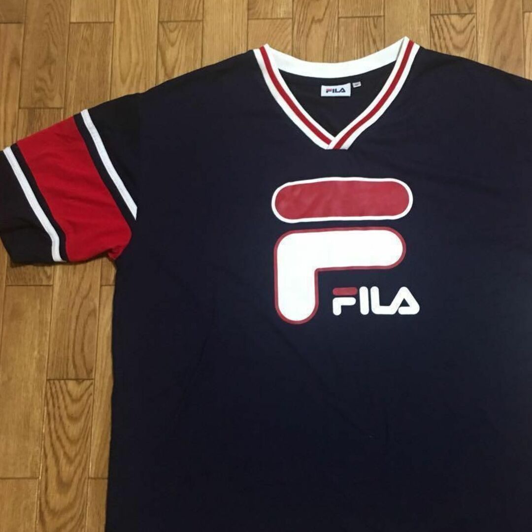 FILA(フィラ)の90s FILA フットボールシャツ 紺 デカロゴ Mサイズ Tシャツ フィラ メンズのトップス(Tシャツ/カットソー(半袖/袖なし))の商品写真