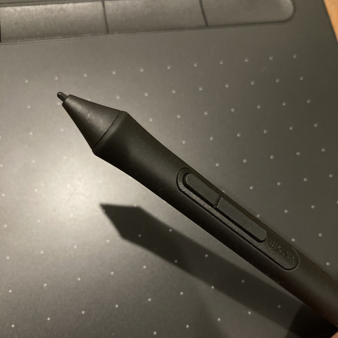 Wacom(ワコム)のWacom Intuos Small ベーシック ペンタブレット スマホ/家電/カメラのPC/タブレット(タブレット)の商品写真