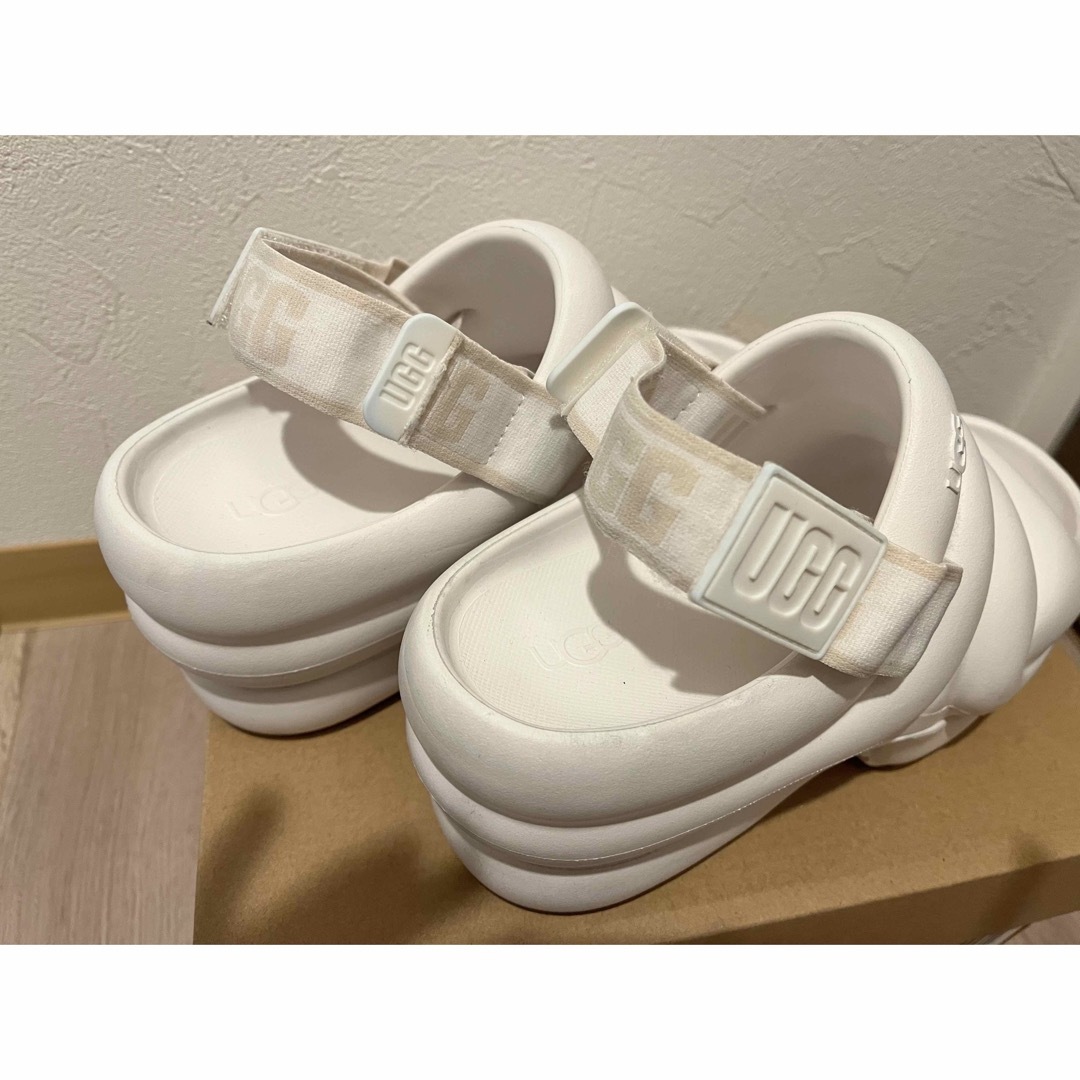 UGG - UGG AWW YEAH アグ アーイヤー サンダルの通販 by なな|アグ