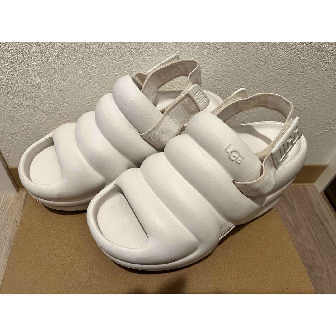 UGG - UGG AWW YEAH アグ アーイヤー サンダルの通販 by なな|アグ