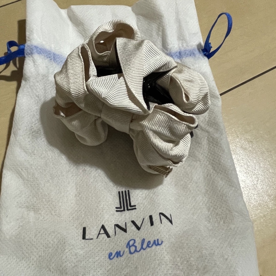 LANVIN(ランバン)の本物ランバンLANVINのヘアクリップ　バナナクリップ　ベージュ系 レディースのヘアアクセサリー(バレッタ/ヘアクリップ)の商品写真