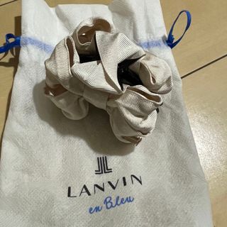 ランバン(LANVIN)の本物ランバンLANVINのヘアクリップ　バナナクリップ　ベージュ系(バレッタ/ヘアクリップ)