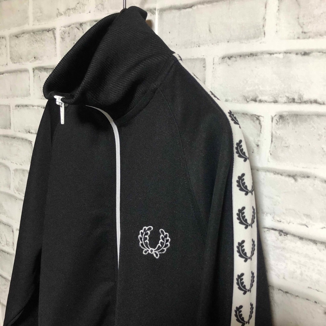 FREDPERRY フレッドペリー】ロゴテープトラックジャケット XS - ジャージ