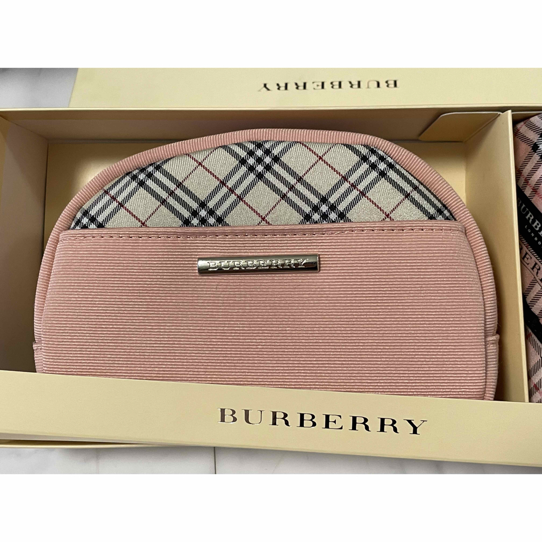BURBERRY バーバリーBurberryポーチハンカチセット新品未使用の通販 by ココ Burberry バーバリー ハンカチ ポーチ セット 新品