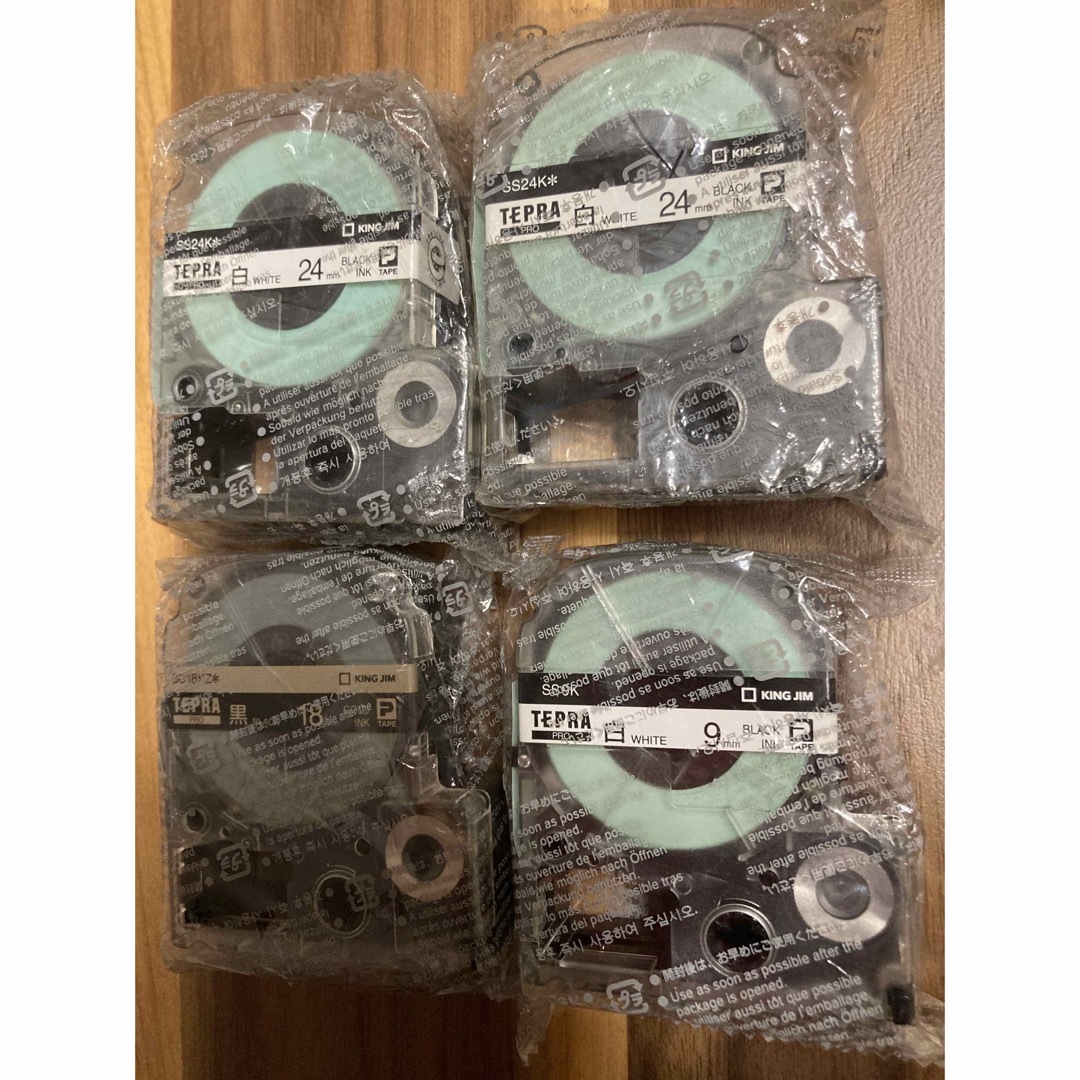 キングジム(キングジム)のキングジム　テプラ　テープカートリッジ4個セット インテリア/住まい/日用品の文房具(テープ/マスキングテープ)の商品写真