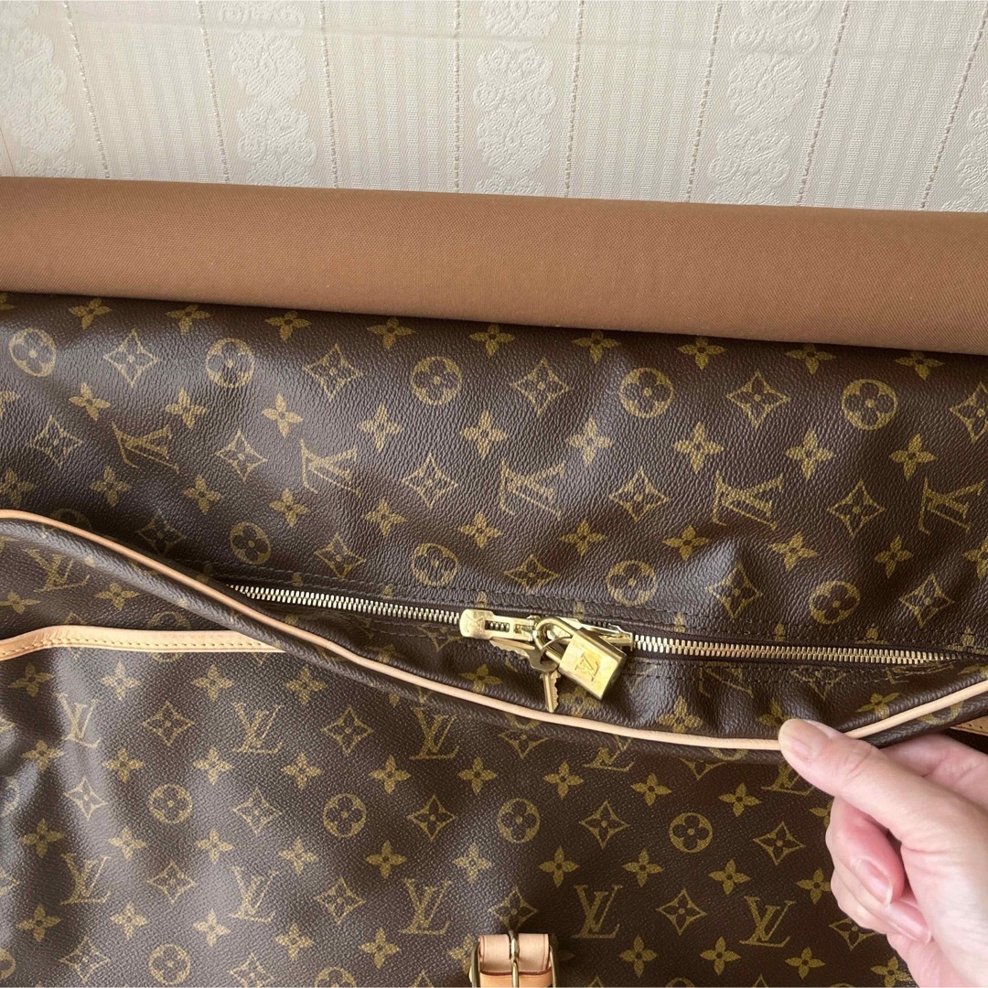 LOUIS VUITTON(ルイヴィトン)の新品　LOUIS VUITTON   ルイヴィトン　サックシャス メンズのバッグ(トラベルバッグ/スーツケース)の商品写真