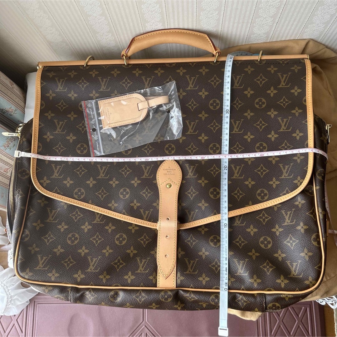 LOUIS VUITTON - 新品 LOUIS VUITTON ルイヴィトン サックシャスの通販