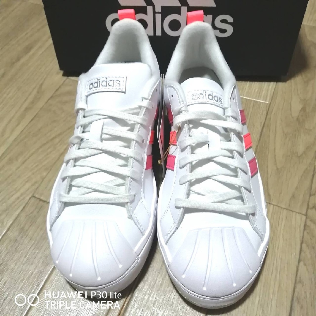 adidas - 新品 アディダス レディース スニーカー 24.0センチ 春夏 白 ...