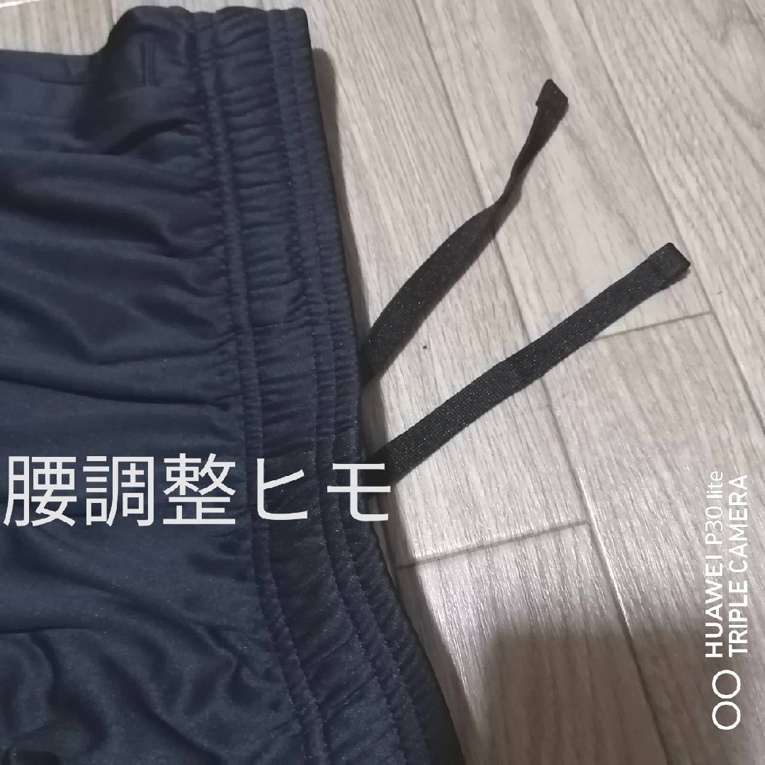 UNDER ARMOUR(アンダーアーマー)の新品　アンダーアーマー　メンズ　上下セット　XLサイズ　春夏　黒Tシャツ　ハーフ メンズのトップス(その他)の商品写真