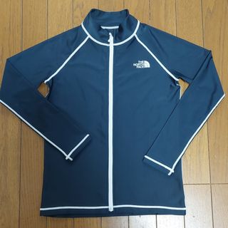 ザノースフェイス(THE NORTH FACE)のノースフェイス ラッシュガード 150 紺(水着)