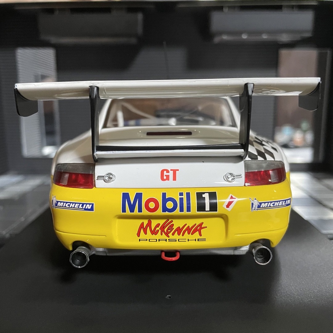 未展示品 オートアート 1/18 ポルシェ911 (996) GT3 2003