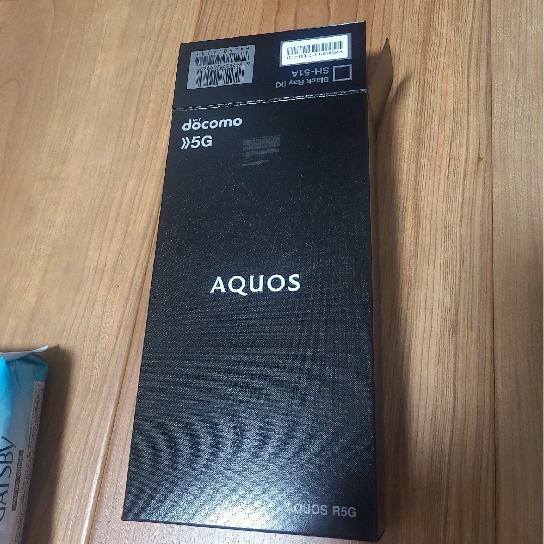 AQUOS(アクオス)のAQUOS R5G SH-51A 開封済未使用品 スマホ/家電/カメラのスマートフォン/携帯電話(スマートフォン本体)の商品写真