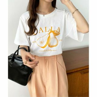 ジュノア(JUNOAH)の【オレンジ】callautia イラストロゴTシャツ(カットソー(長袖/七分))