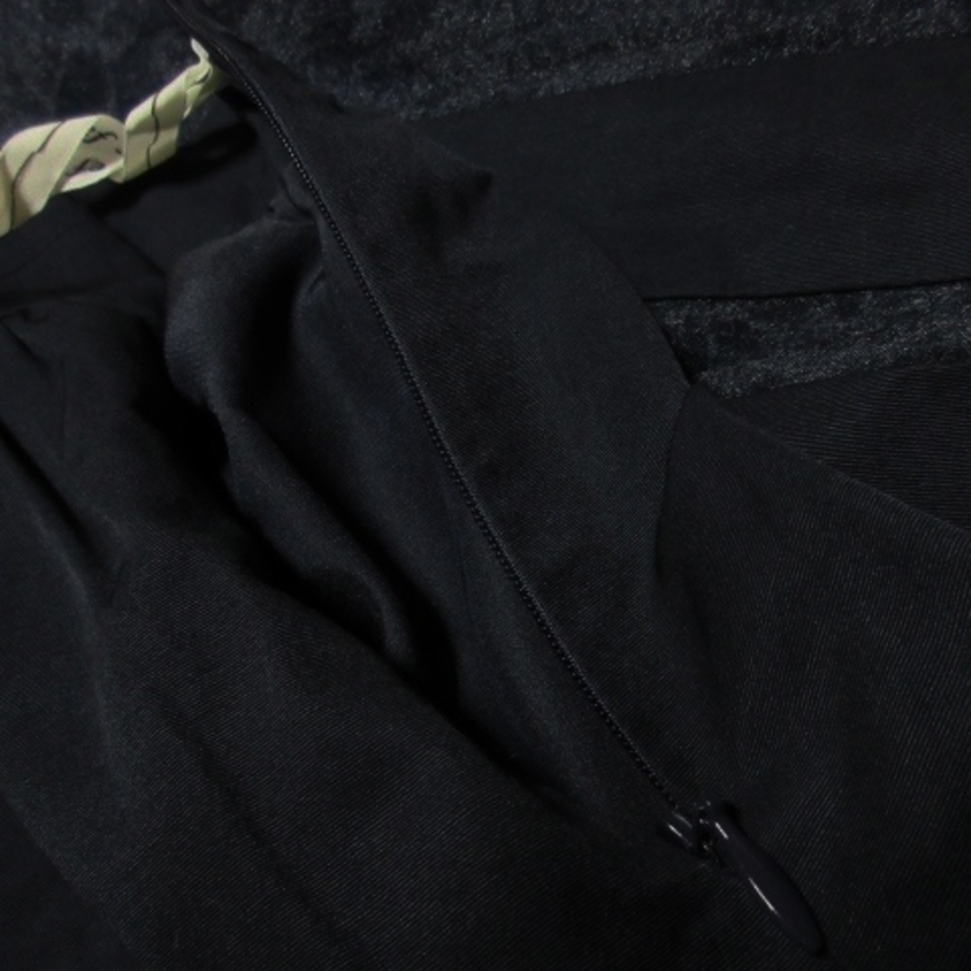 ef-de(エフデ)のエフデ スカート 台形 ミニ 切替 ワンポイント 部分シアー ライン 9 濃紺 レディースのスカート(ミニスカート)の商品写真