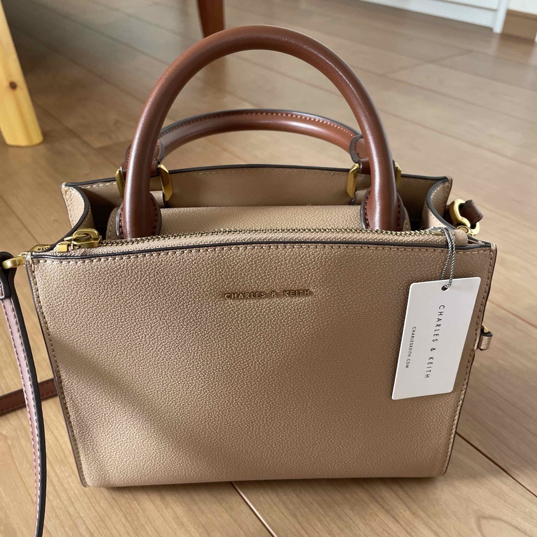 CHARLES&KEITH トートバック　☆値下げ☆