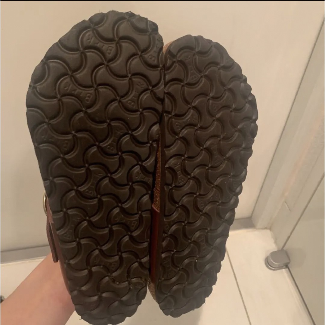 BIRKENSTOCK(ビルケンシュトック)の美品 ビックバックル ギゼ チョコレート24cm レディースの靴/シューズ(サンダル)の商品写真