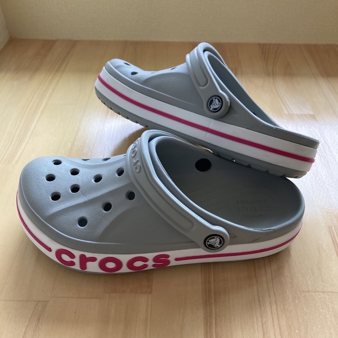 crocs(クロックス)のクロックス(M7)   中古品　さくら様専用 レディースの靴/シューズ(サンダル)の商品写真