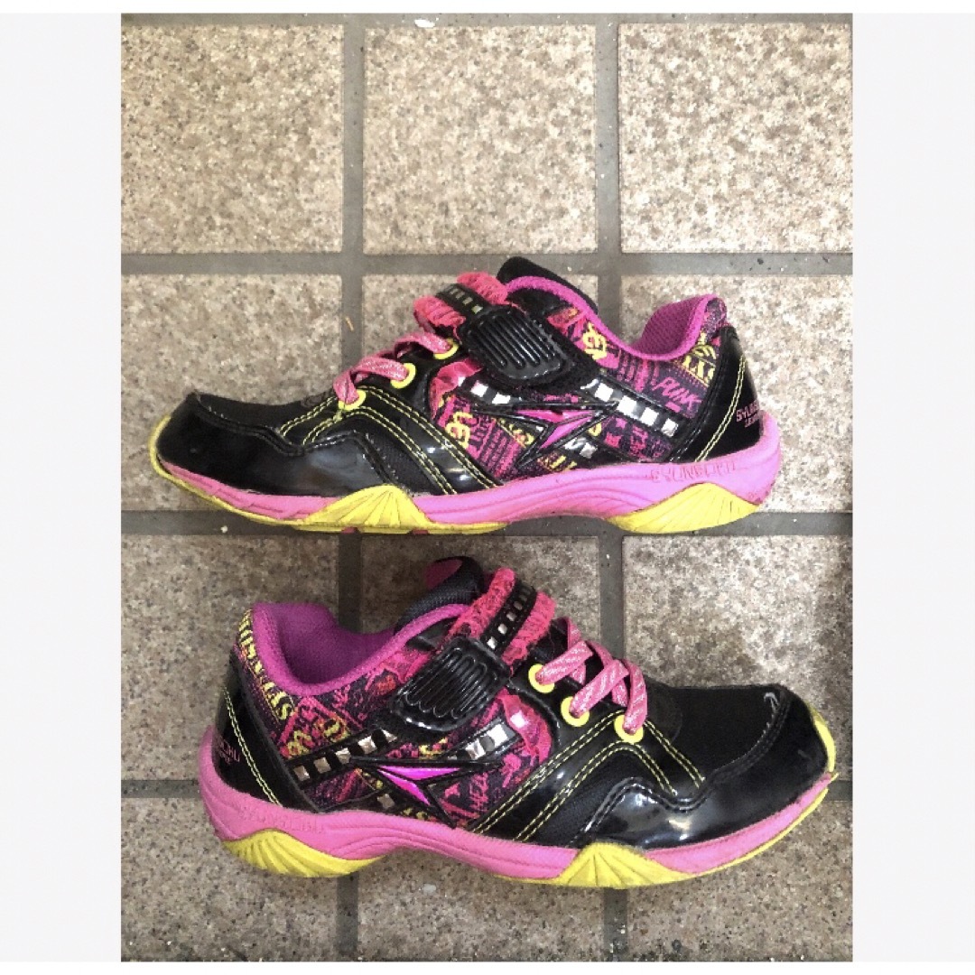 SKECHERS(スケッチャーズ)のスケッチャーズ（Skechers)スニーカー☆19cm キッズ/ベビー/マタニティのキッズ靴/シューズ(15cm~)(スニーカー)の商品写真