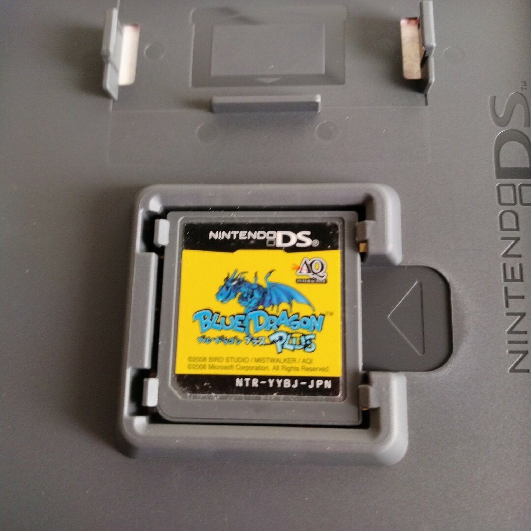 ブルードラゴン プラス DS エンタメ/ホビーのゲームソフト/ゲーム機本体(携帯用ゲームソフト)の商品写真