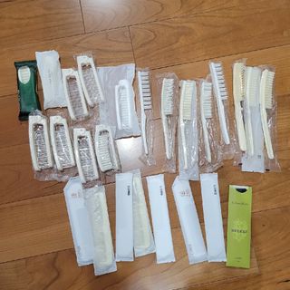 ヘアブラシ 使い捨て(旅行用品)