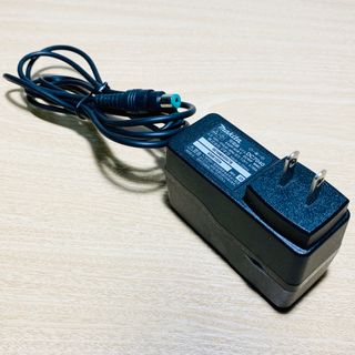 マキタ(Makita)の【純正品】makita マキタ 急速充電器 ACアダプター▪DC7040(変圧器/アダプター)