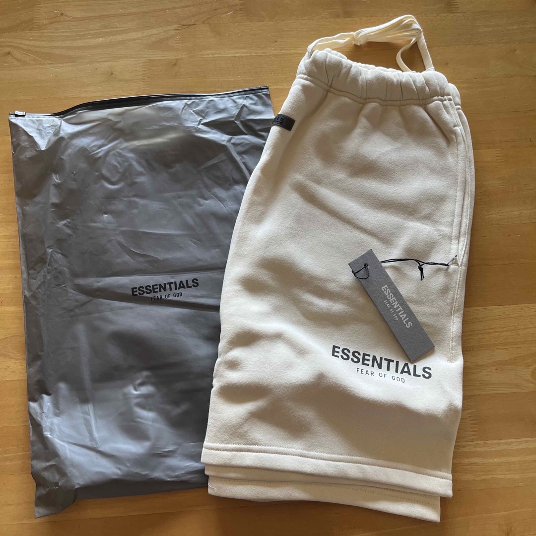 新品 セットアップ割 FOG ESSENTIALS L Tシャツ ハーフパンツ