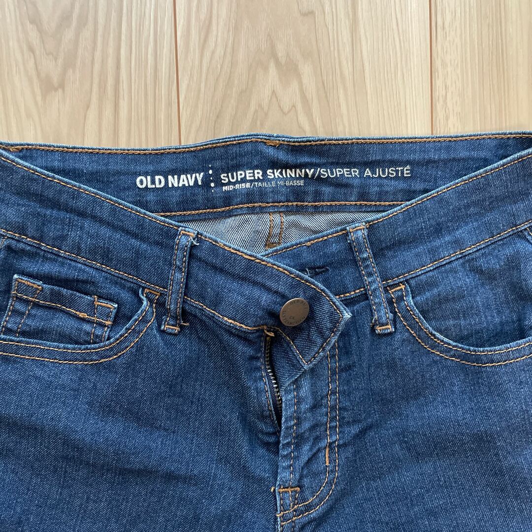 Old Navy(オールドネイビー)のOLD NAVY スキニージーンズ レディースのパンツ(デニム/ジーンズ)の商品写真