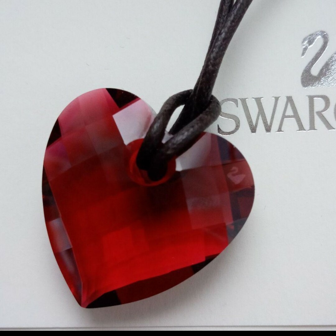 SWAROVSKI - 新品 スワロフスキー クリスタルハート ネックレス SWAROVSKI - 新品 スワロフスキー クリスタルハート ネックレス