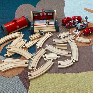 ブリオ(BRIO)の値下げします^_^BRIO (電車のおもちゃ/車)