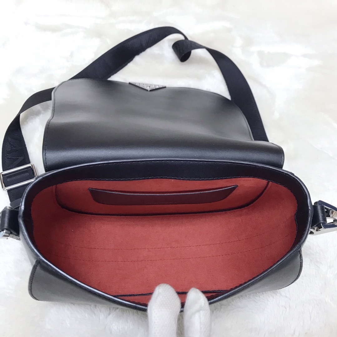 Emporio Armani - 美品 EMPORIO ARMANI フラップ レザー ショルダー