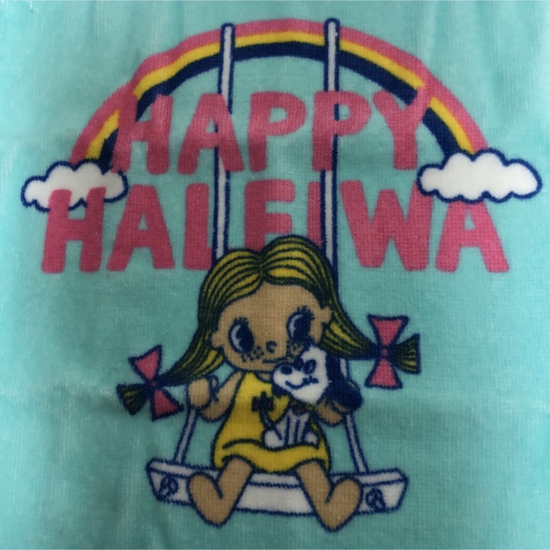 HALEIWA(ハレイワ)のハワイ ハッピー ハレイワ ハンドタオル レディースのファッション小物(ハンカチ)の商品写真