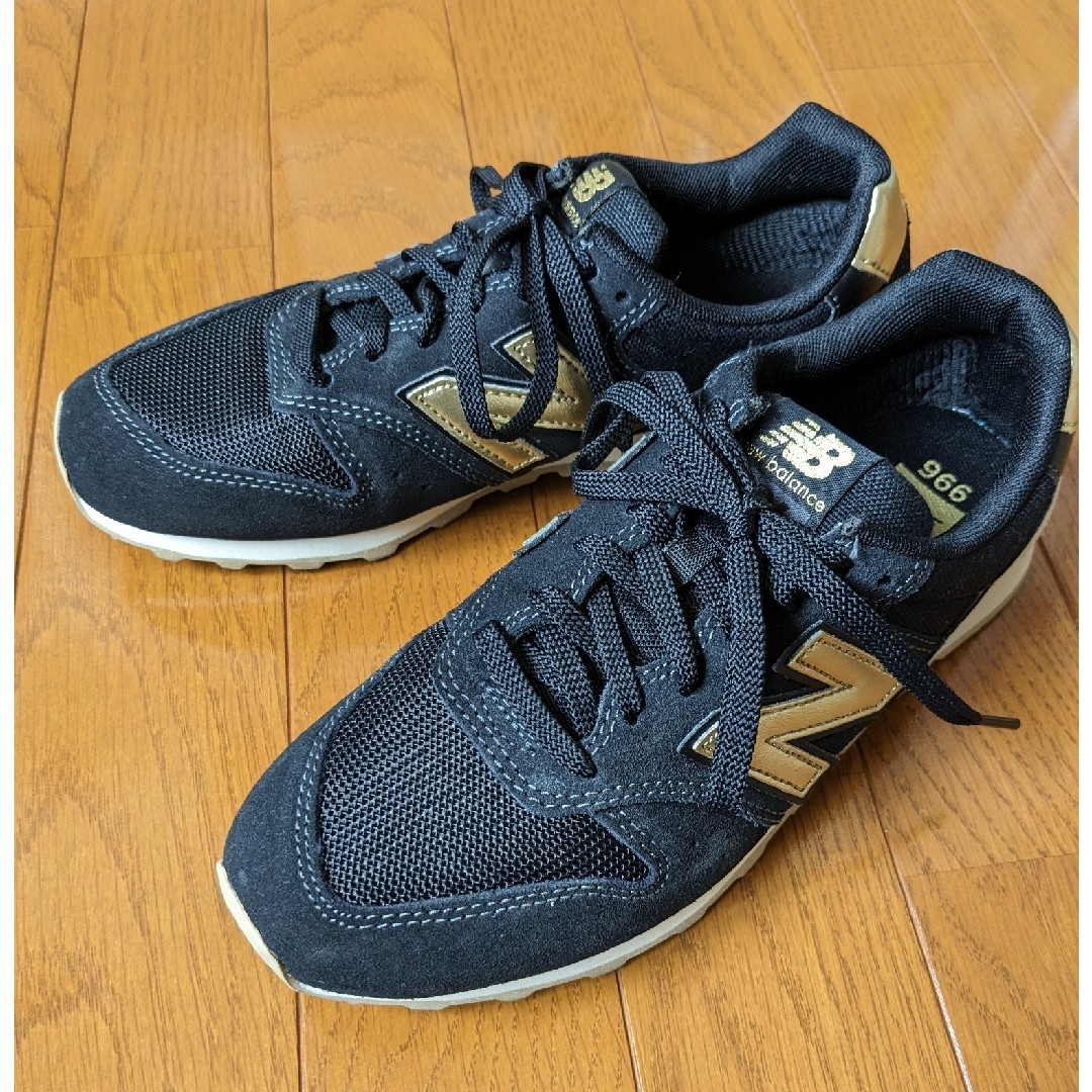 New Balance(ニューバランス)の【美品】ニューバランス996 　23.5cm　ブラック レディースの靴/シューズ(スニーカー)の商品写真