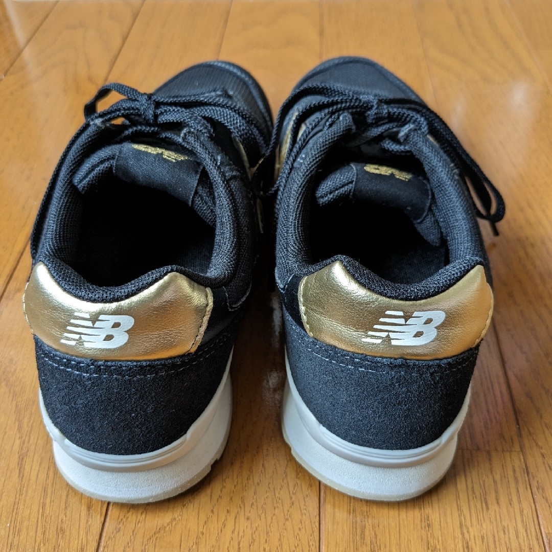 New Balance(ニューバランス)の【美品】ニューバランス996 　23.5cm　ブラック レディースの靴/シューズ(スニーカー)の商品写真