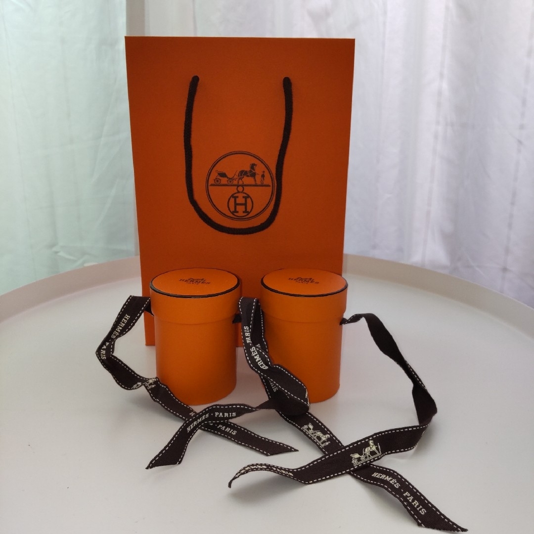 Hermes(エルメス)のエルメス　ツイリー　箱✕２個　手提げ紙袋 レディースのバッグ(ショップ袋)の商品写真