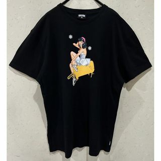 アイスクリーム(ICE CREAM)の＊ICECREAM 棒アイス ガールプリント 半袖Tシャツ 2X(Tシャツ/カットソー(半袖/袖なし))