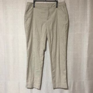 ザラ(ZARA)のZARA ザラ　カジュアル　パンツ　ベージュ(カジュアルパンツ)