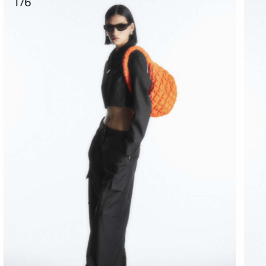 COS(コス)のCosキルティングバッグ　オレンジ レディースのバッグ(ショルダーバッグ)の商品写真