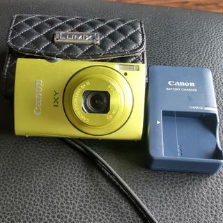 キヤノン(Canon)のCANONIXY600F カメラ本体　バッテリーチャージャー(コンパクトデジタルカメラ)