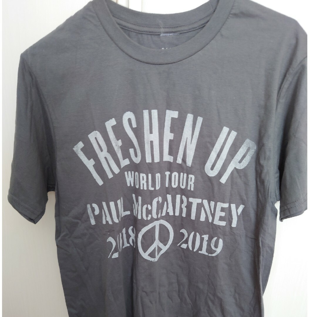 新品未使用ポール·マッカートニーPaul McCartneyTシャツSオフィシャ エンタメ/ホビーのタレントグッズ(ミュージシャン)の商品写真