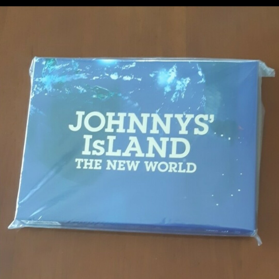 JOHNNYS' IsLAND  THE NEW WORLD