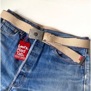 リーバイス(Levi's)のリーバイス GIベルト ガチャベルト ベージュ ステッチ ヴィンテージ風(ベルト)