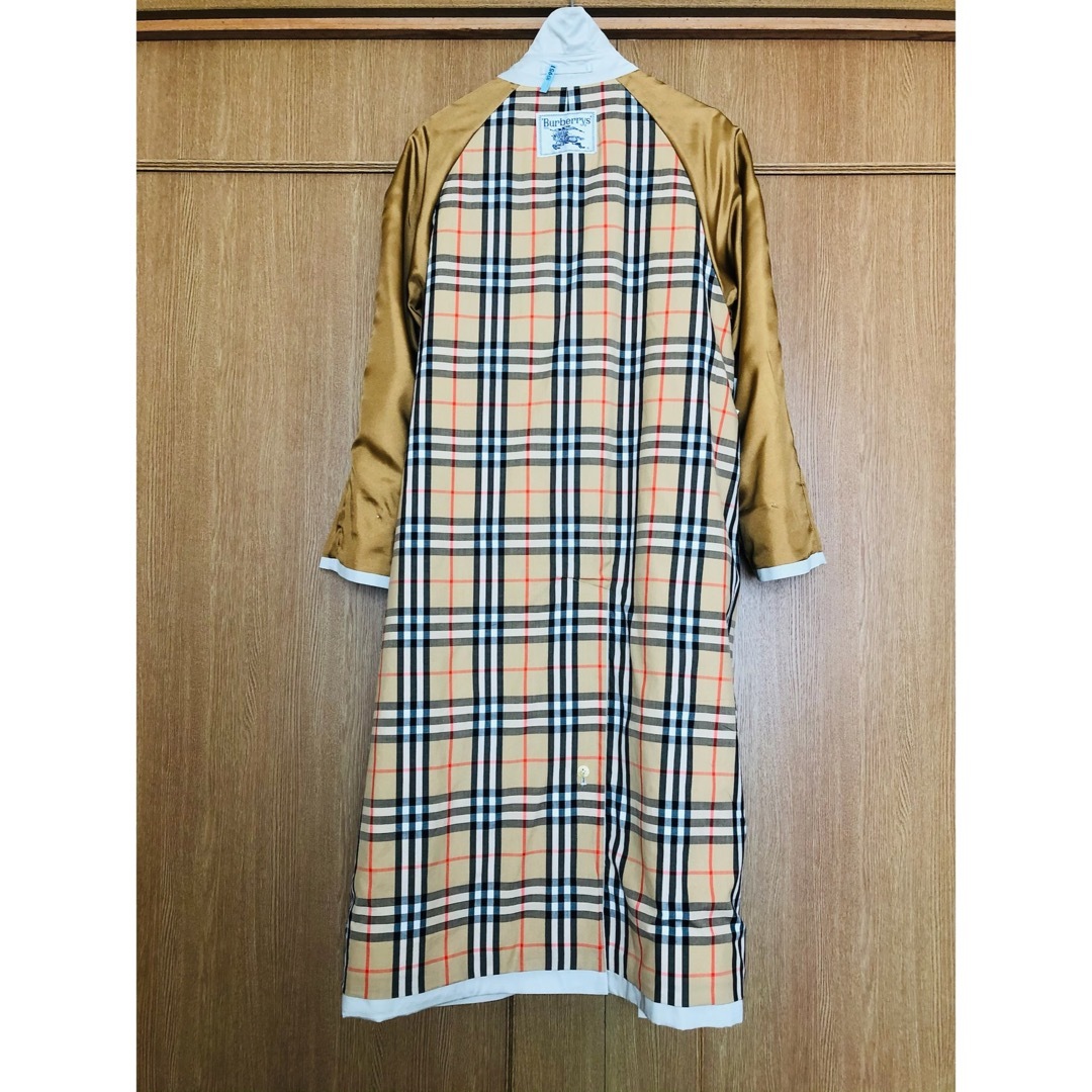 BURBERRY(バーバリー)の【猫さん様専用】★美品★ バーバリー トレンチコート  ノバチェック レディースのジャケット/アウター(トレンチコート)の商品写真