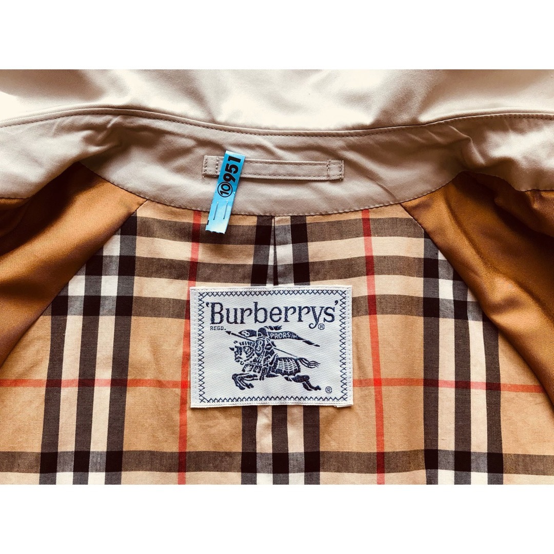 BURBERRY(バーバリー)の【猫さん様専用】★美品★ バーバリー トレンチコート  ノバチェック レディースのジャケット/アウター(トレンチコート)の商品写真