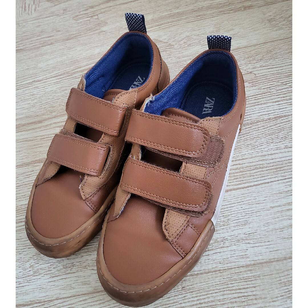 ZARA KIDS(ザラキッズ)のZARA Kids スニーカー 21.5～22 キッズ/ベビー/マタニティのキッズ靴/シューズ(15cm~)(スニーカー)の商品写真